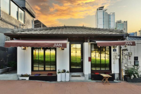 Jian Hanok